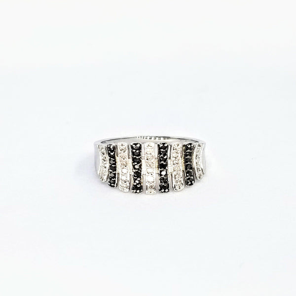 Black Diamonds Ring