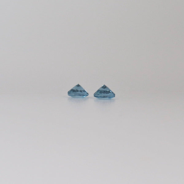 4mm Round Santa Maria Aquamarine Stone with bottom view - cape diamond exchange