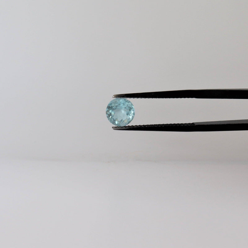 6.8mm Round Aquamarine Stone with front view - cape diamond exchange