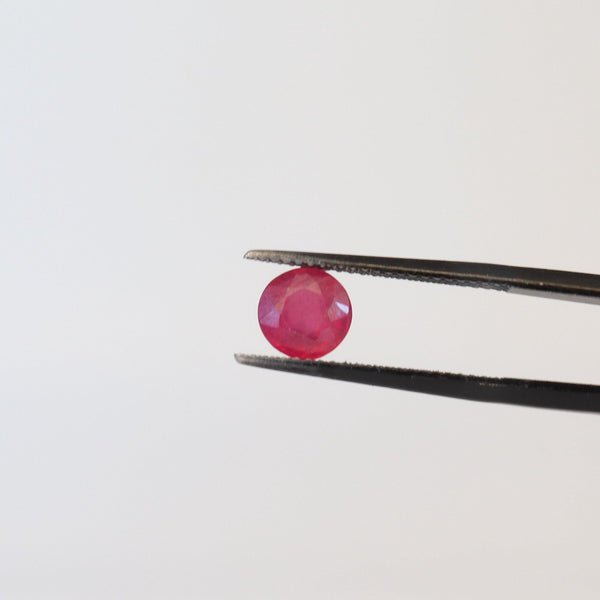 6.8mm Round Ruby Stone - capediamndexchange