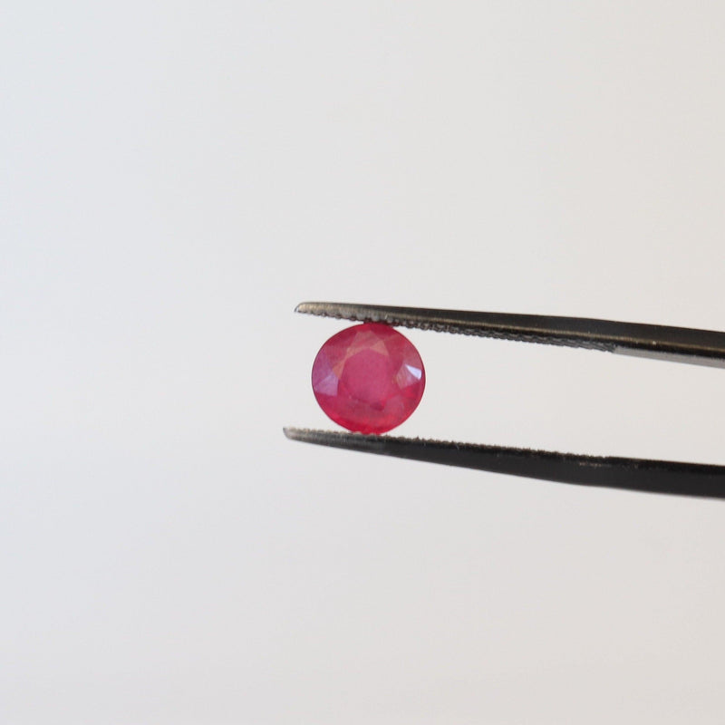 6.8mm Round Ruby Stone - capediamndexchange