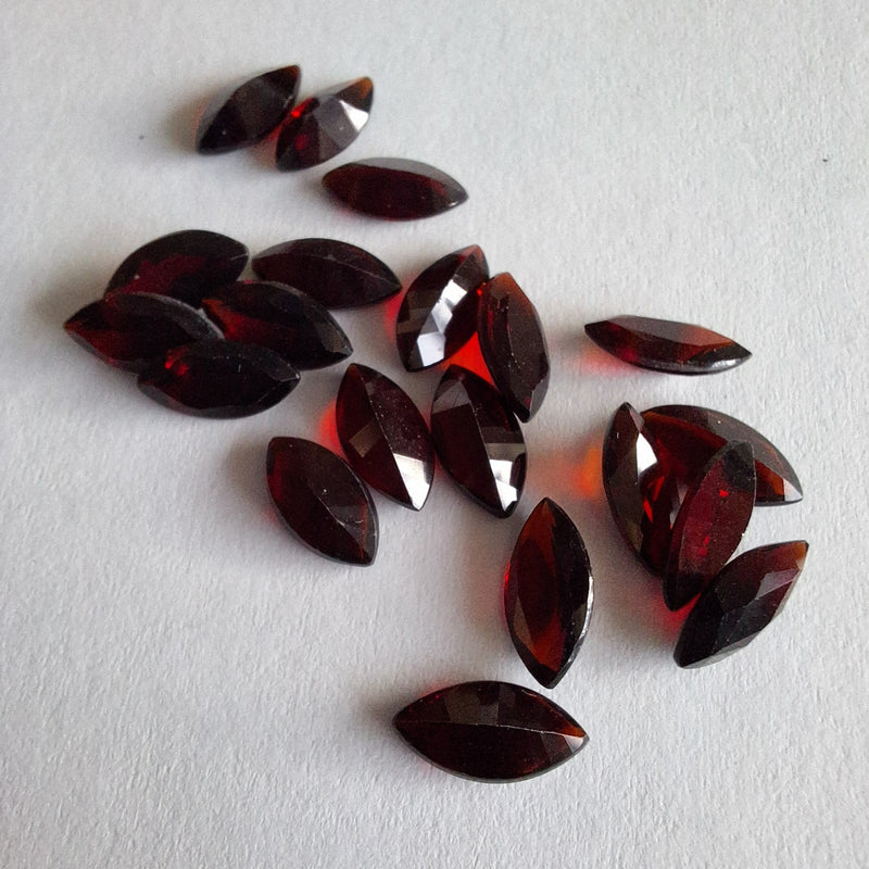 Garnet, Marquise Cut 8x4mm