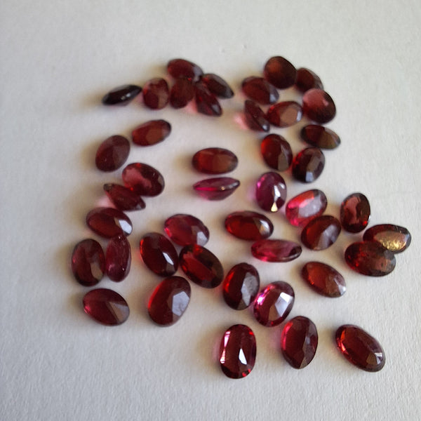 Garnet, Oval 6 x 4mm , Cape Diamond Exchange, South Africa