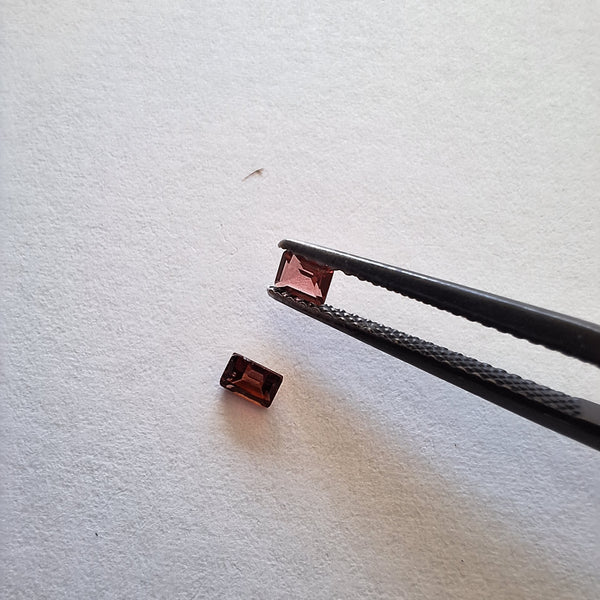 Garnet baguette stone-Cape diamond exchange Cape town