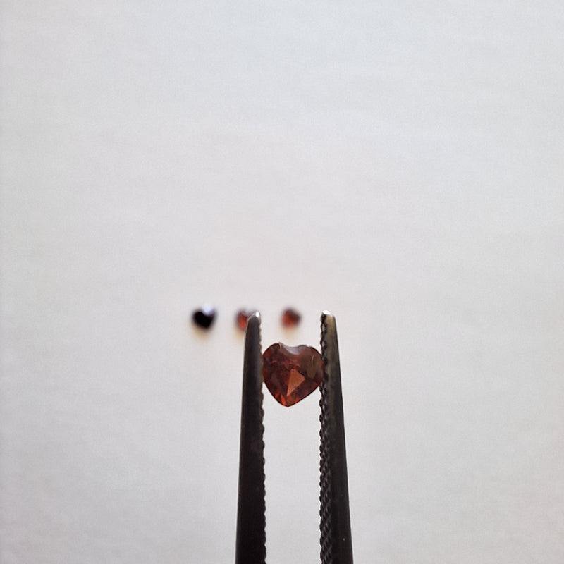 Garnet heart shape stone- Cape diamond exchange Cape town