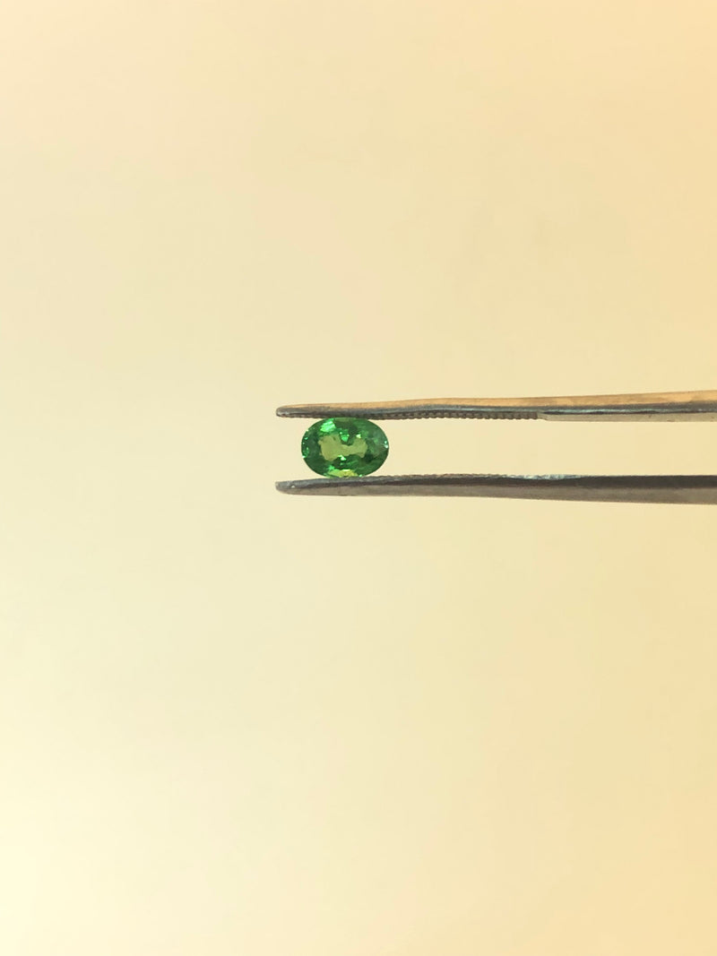 4.4 x 6.0mm Oval 0.52ct tsavorite stone
