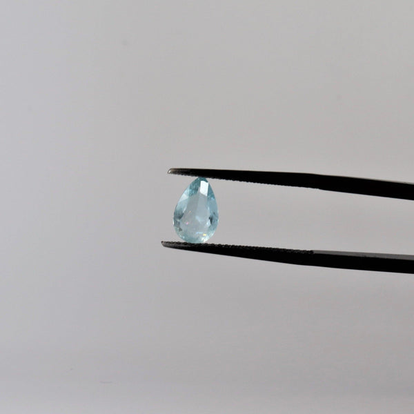 8.5mm x 5.8mm Pear Aquamarine Stone with front view - cape diamond exchange