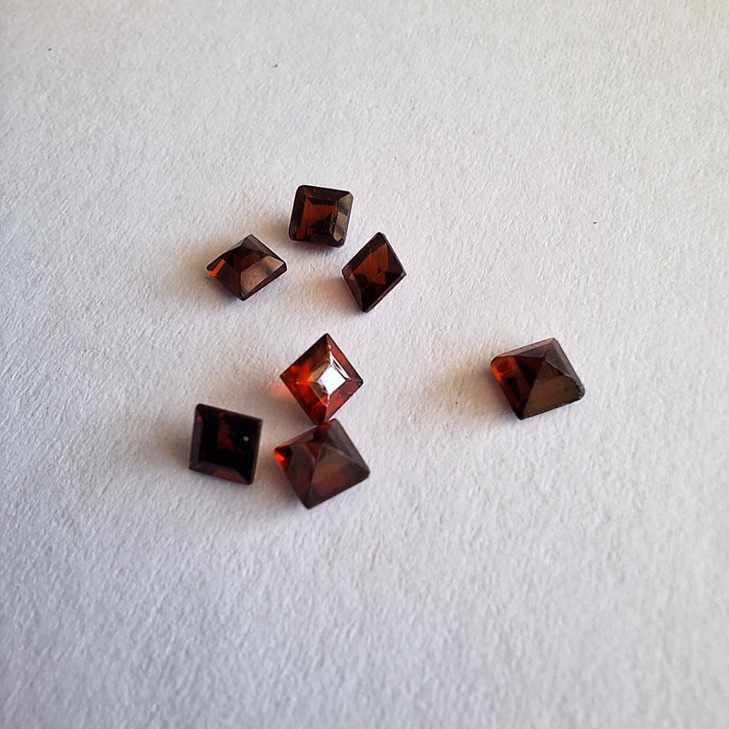 Princess Cut Garnet 3x3mm Cape Diamond Exchange South Africa