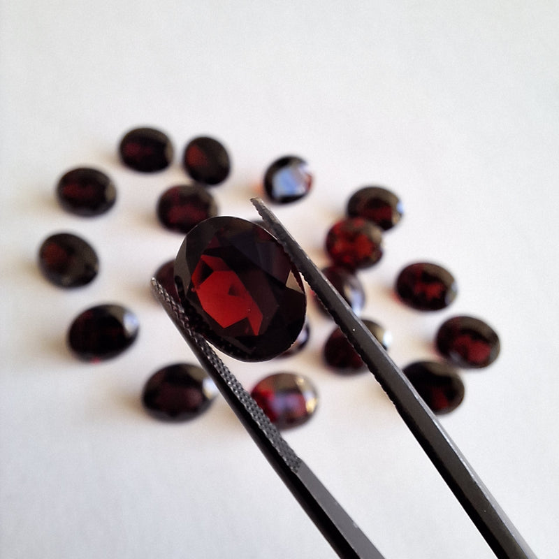 Oval10mmx12 Natural Garnet Cape Diamond Exchange Cape Town  South Africa