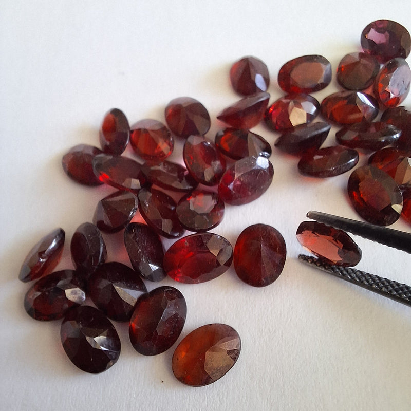 Oval garnet 6x8, Cape Town, South Africa