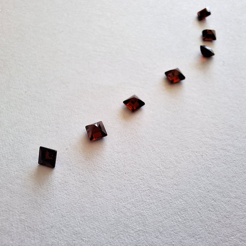 Princess Cut Garnet 3x3mm Cape Diamond Exchange South Africa