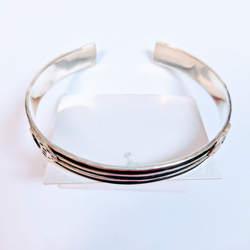 Silver elephant hair bangle with paw print-Cape Diamond Exchange Cape town