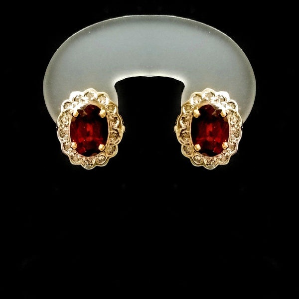 18 kt Yellow Gold Vintage Garnet earrings with Diamonds - Cape Diamond Exchange