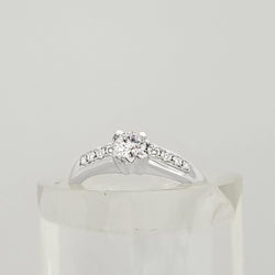 18 kt White Gold Diamond Engagement Ring - Cape Diamond Exchange