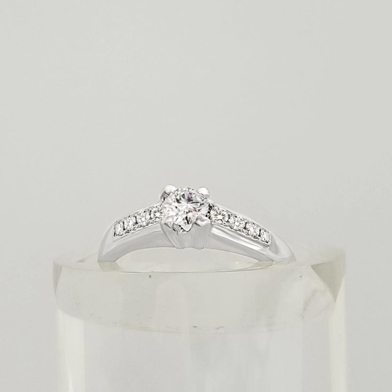 18 kt White Gold Diamond Engagement Ring - Cape Diamond Exchange