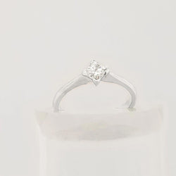 18 kt White Gold Diamond Solitaire Ring - Cape Diamond Exchange