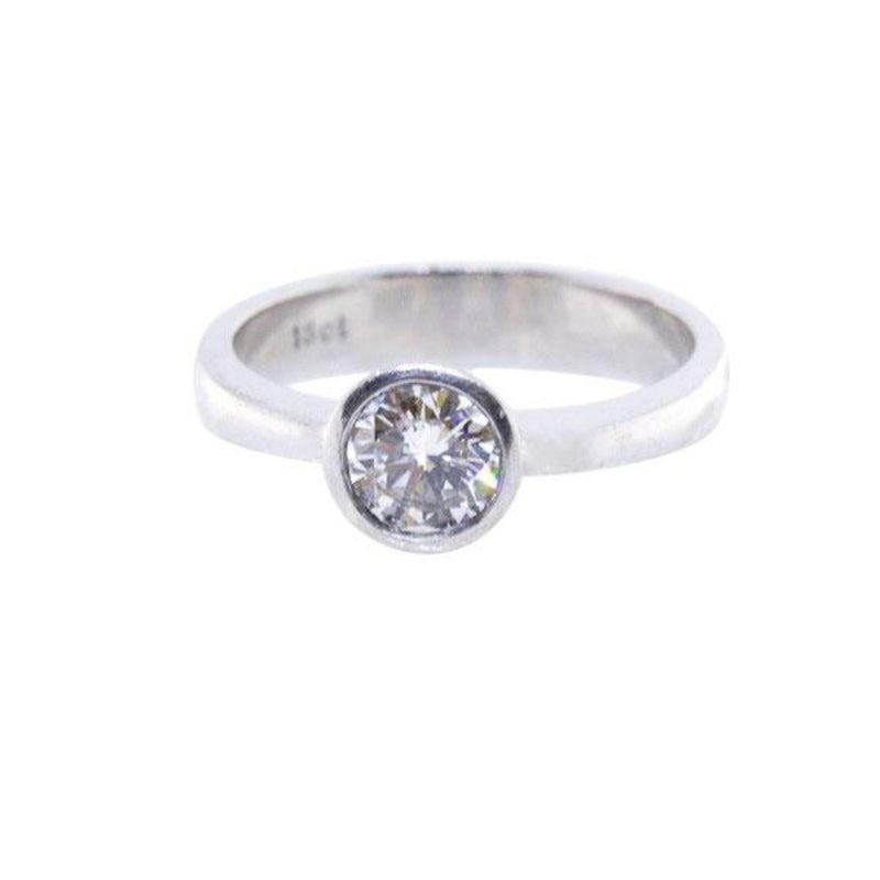 Diamond Tube Setting, set in 18kt White Gold