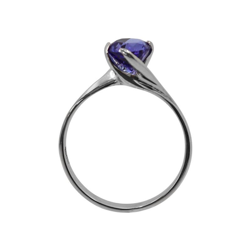 18 kt White Gold and Tanzanite Fancy Solitaire Ring