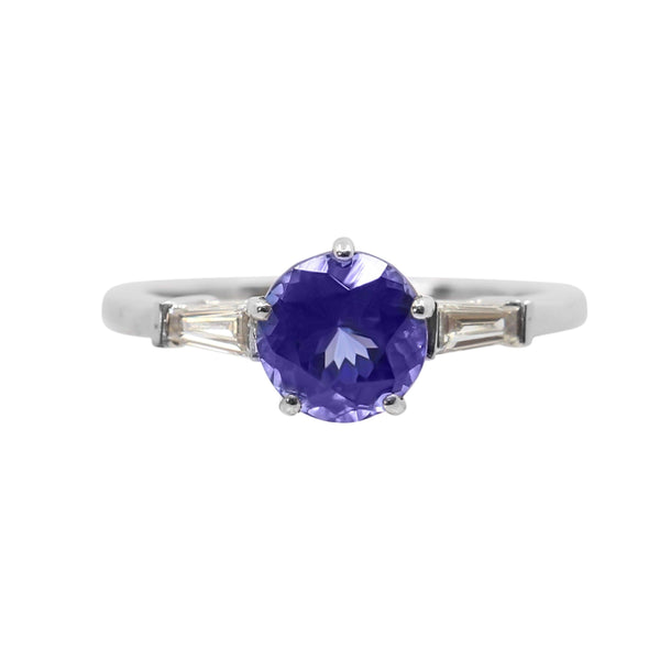 18 kt White Gold Tanzanite and Diamond Ring