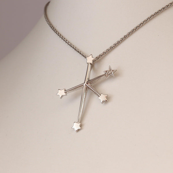 18kt White Gold Southern Cross Pendant with a Diamond with side view - cape diamond exchange					