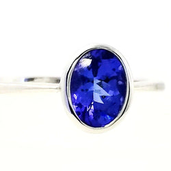 18 kt White Gold Oval Tanzanite Ring - Cape Diamond Exchange