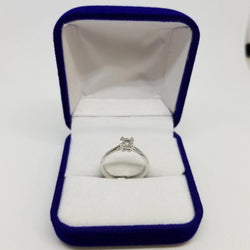 18 kt White Gold Diamond Ring - Cape Diamond Exchange