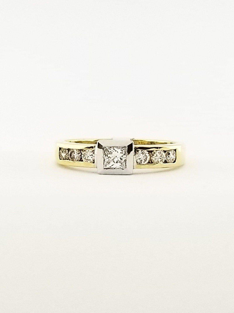 18 kt White and Yellow Gold Ring with A Princess Cut Center Diamond - Cape Diamond Exchange