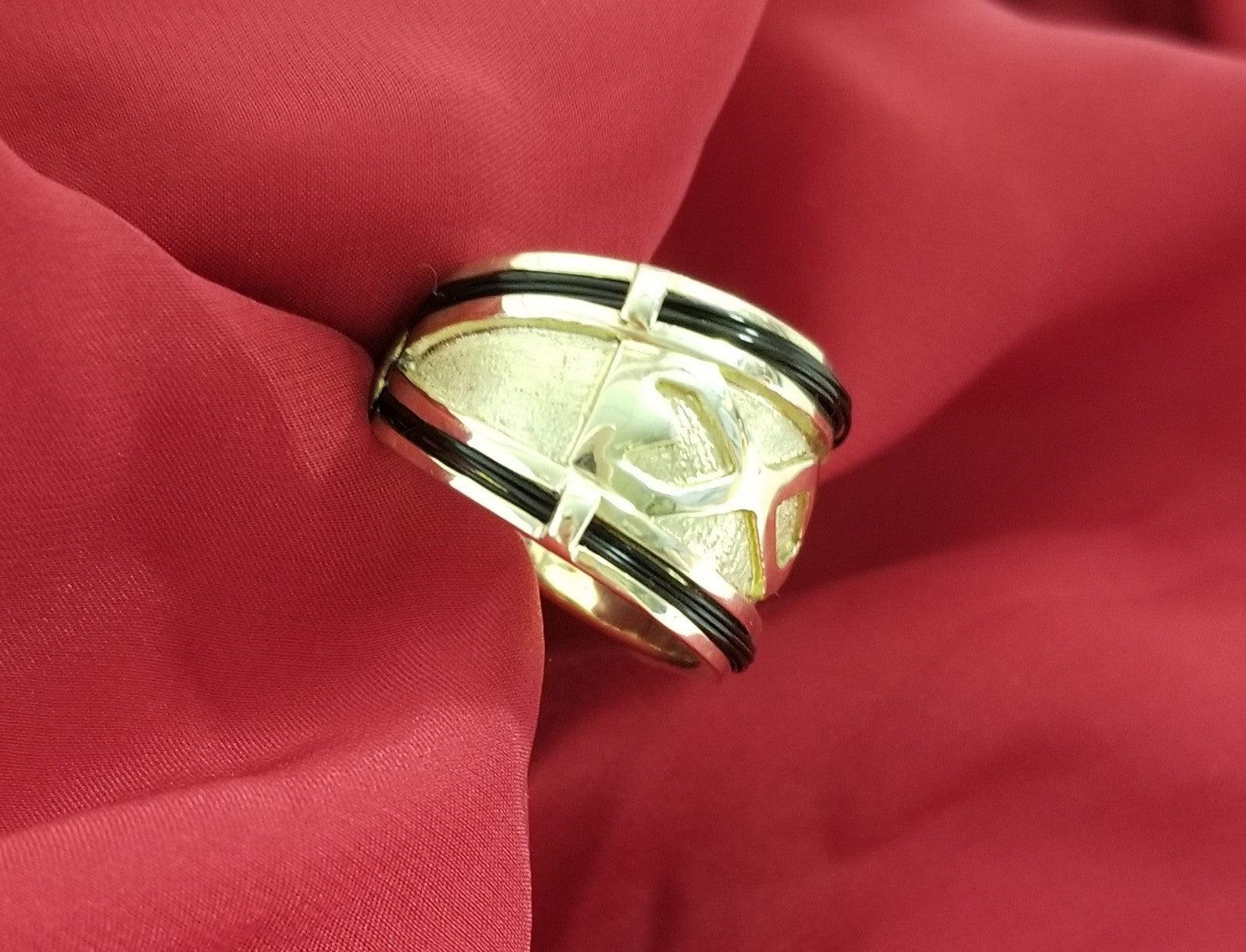 Anillo Ancho de Oro Amarillo con Pelo de Elefante Cape Diamond