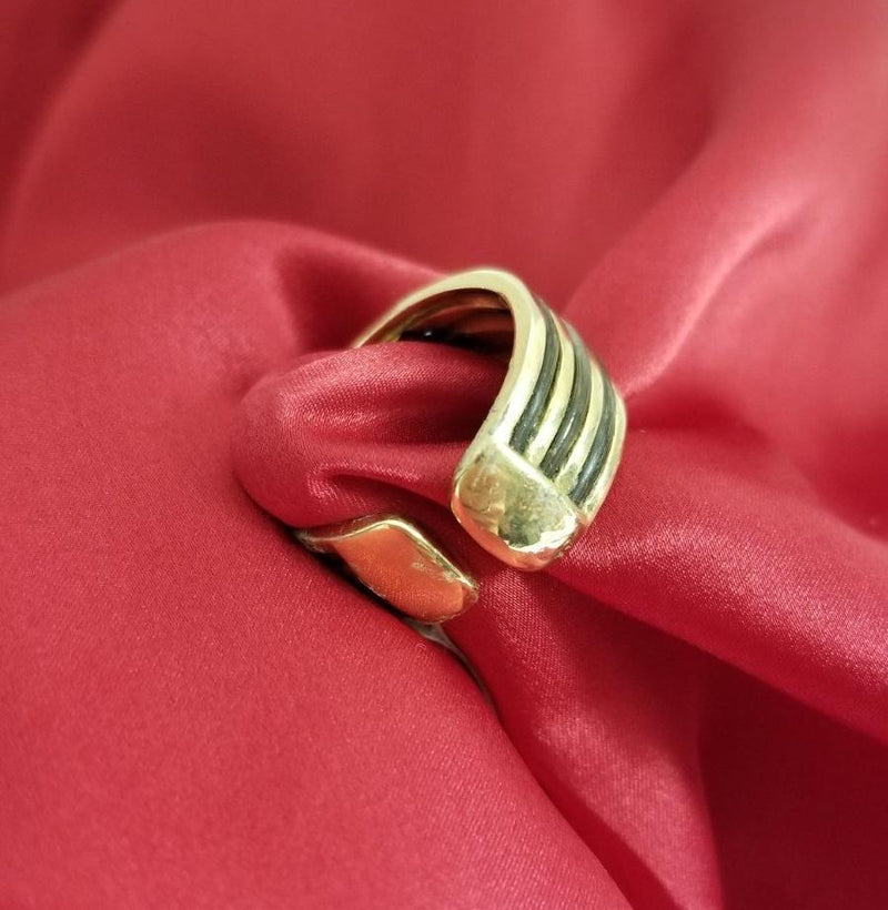 Gold Ring with Elephant Hair and Diamonds Shape - Cape Diamond Exchange
