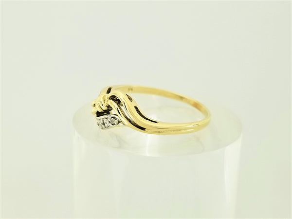 Bow Yellow Gold Diamond Ring - Cape Diamond Exchange