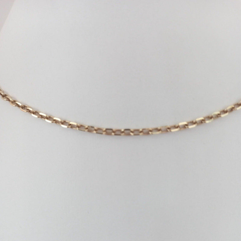 9karat Yellow Gold Cable Link Chain   This is a classic Anchor cable link chain with simple oval or round links. The links connect each other horizontally and vertically. Perfect for a pendant or just as it is. Cape Diamond Exchange 