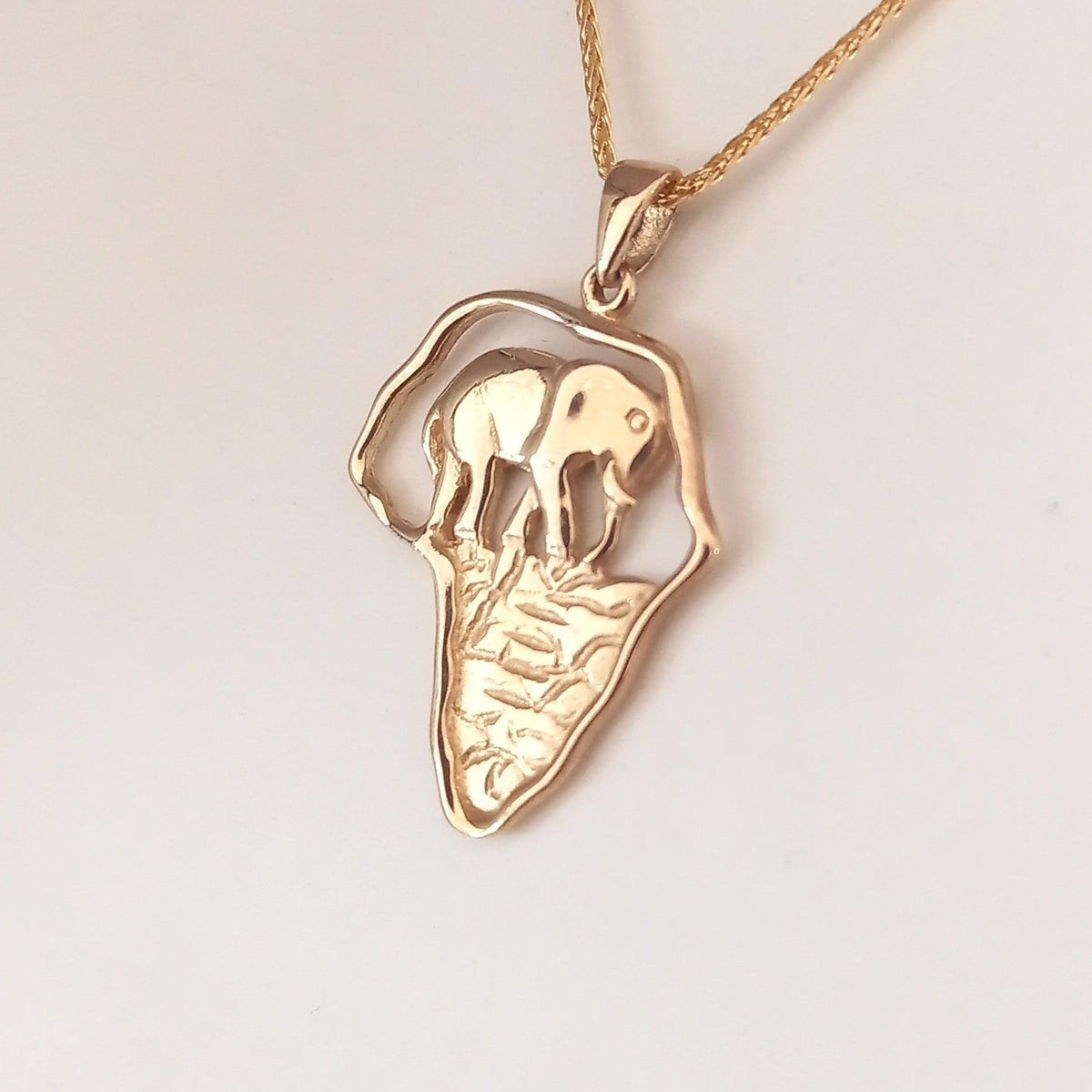 Africa Map Pendant Necklace - Stainless Steel Necklace With Elephant, Lion & Giraffe Charms For Women - View #9