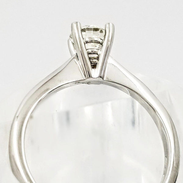 18 kt White Gold White Ice Cream Cone Solitaire Diamond Ring - Cape Diamond Exchange