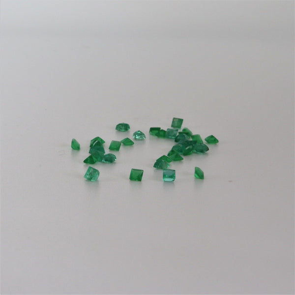 2mmx2mm Princess Cut Emerald Stone - cape diamond exchange