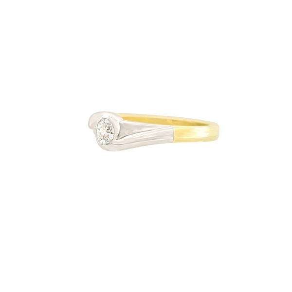 9 kt Yellow And White Gold Cubic Zircon Ring - Cape Diamond Exchange