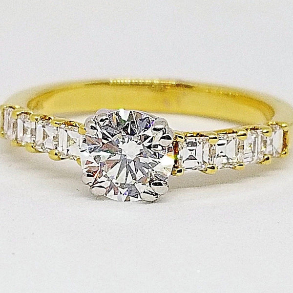18 kt Yellow Gold Ring with Princess Cut Diamonds - Cape Diamond Exchange