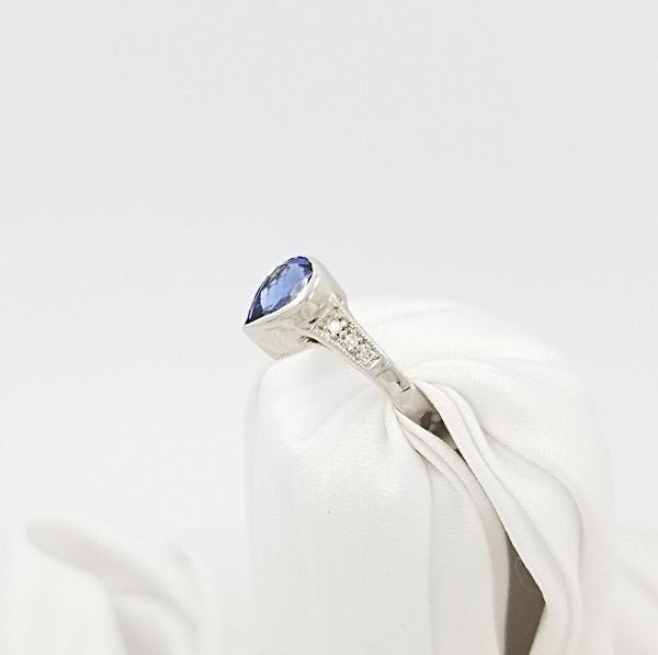 18 kt White Gold Pear shaped Tanzanite and Diamond ring - Cape Diamond Exchange