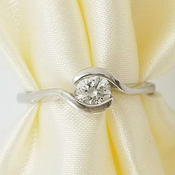9 kt White Gold Diamond Ring with a Hug - Cape Diamond Exchange
