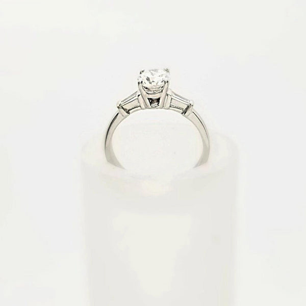 18 kt White Gold Diamond Engagement Ring - Cape Diamond Exchange