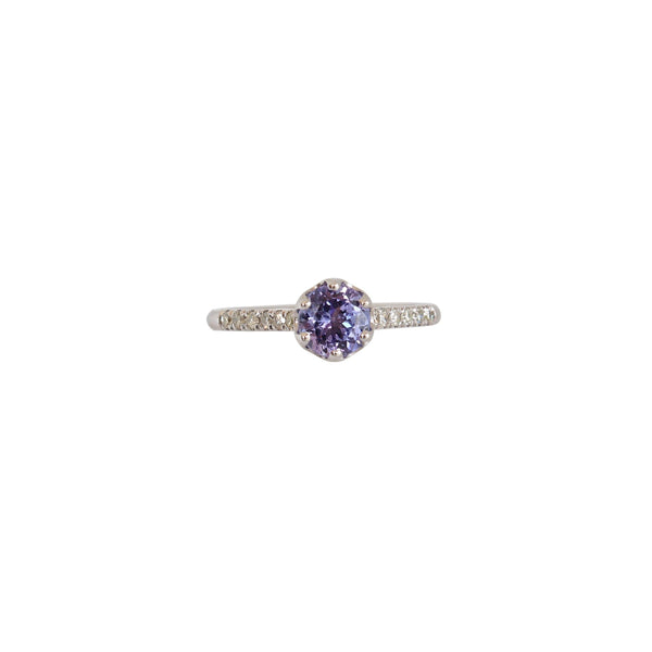 9 kt White Gold Crown Claw Tanzanite and Diamond Ring