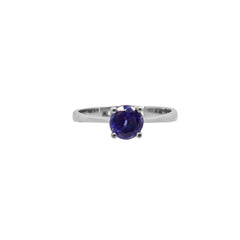 Round Tanzanite Ring set in 9 kt White Gold