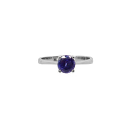 Round Tanzanite Ring set in 9 kt White Gold  