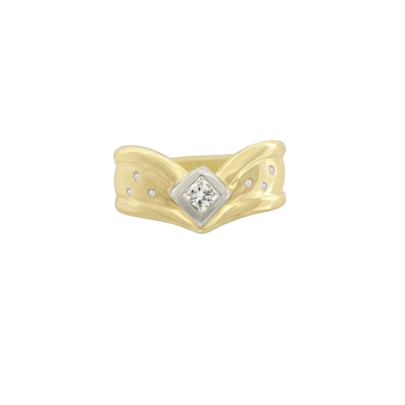 9 kt Yellow Gold Cubic Zircon Ring - Cape Diamond Exchange