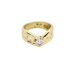 9 kt Yellow Gold Cubic Zircon Ring - Cape Diamond Exchange