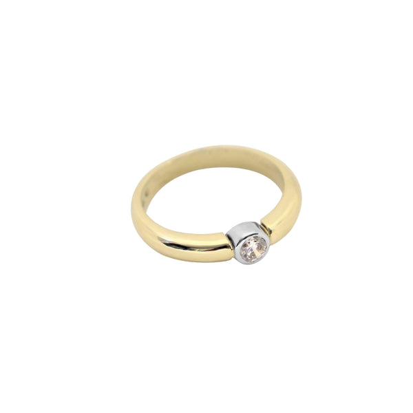 9 kt Yellow Gold Cubic Zircon Tube Ring - Cape Diamond Exchange