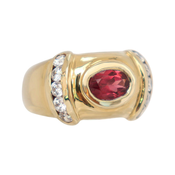 9 kt Yellow Gold Oval Garnet Dress Ring