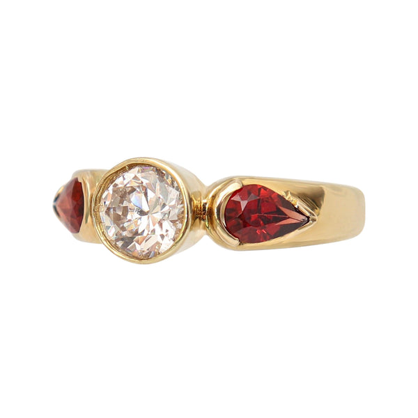 9 kt Yellow Gold Round Cubic Zirconia and Pear Garnet Fancy Ring