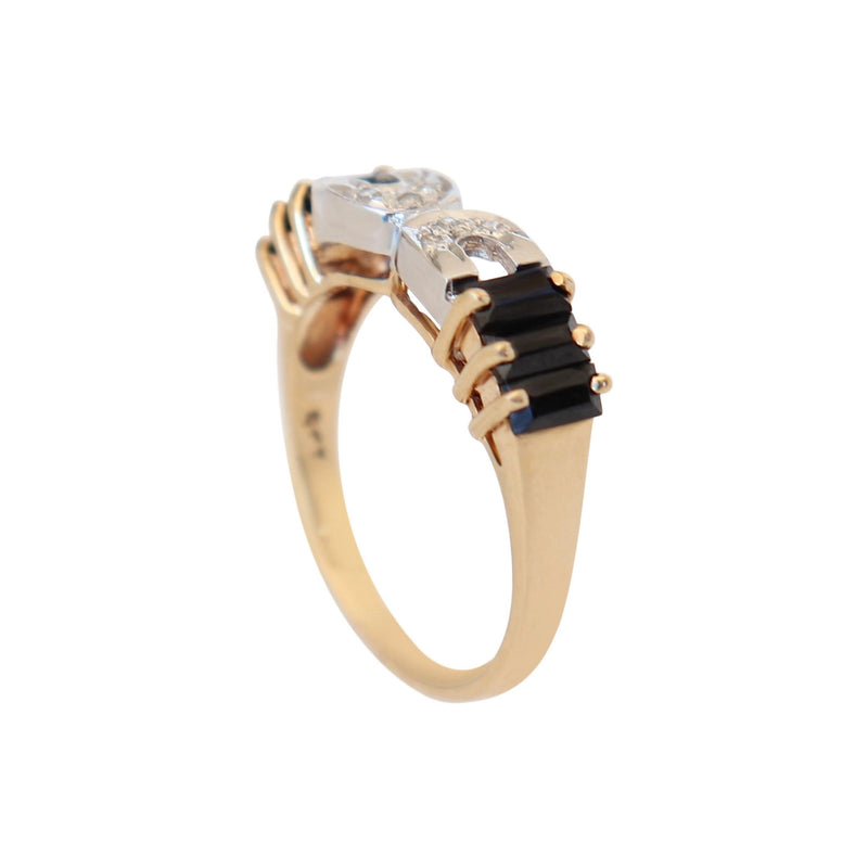 Diamond and Onyx ring set in Yellow Gold
