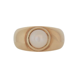 Round Mabe Pearl Ring set in 9 kt Yellow Gold