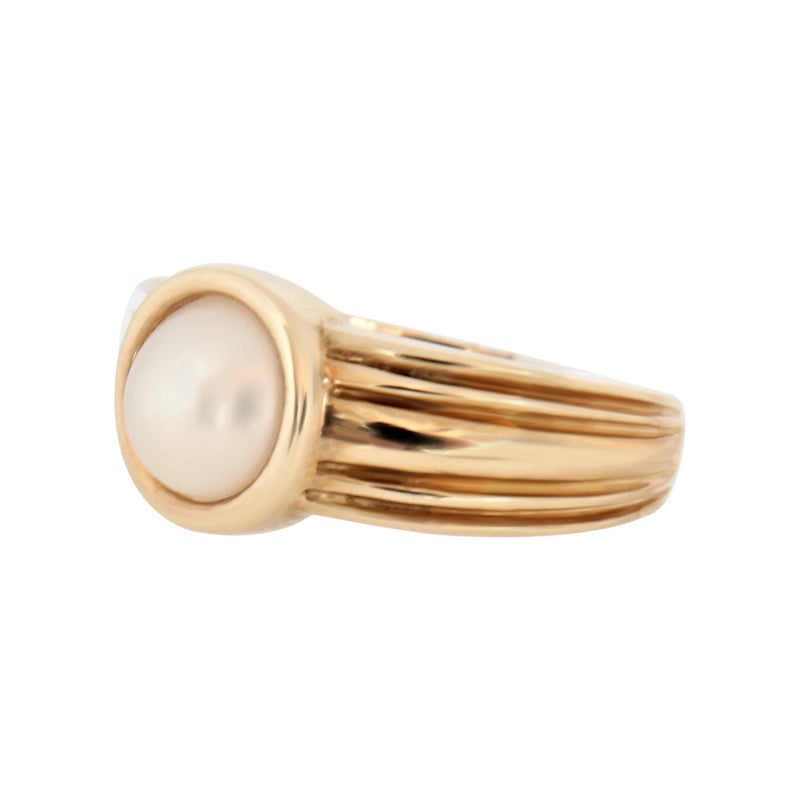 9 kt Yellow Gold Round Mabe Pearl Ring